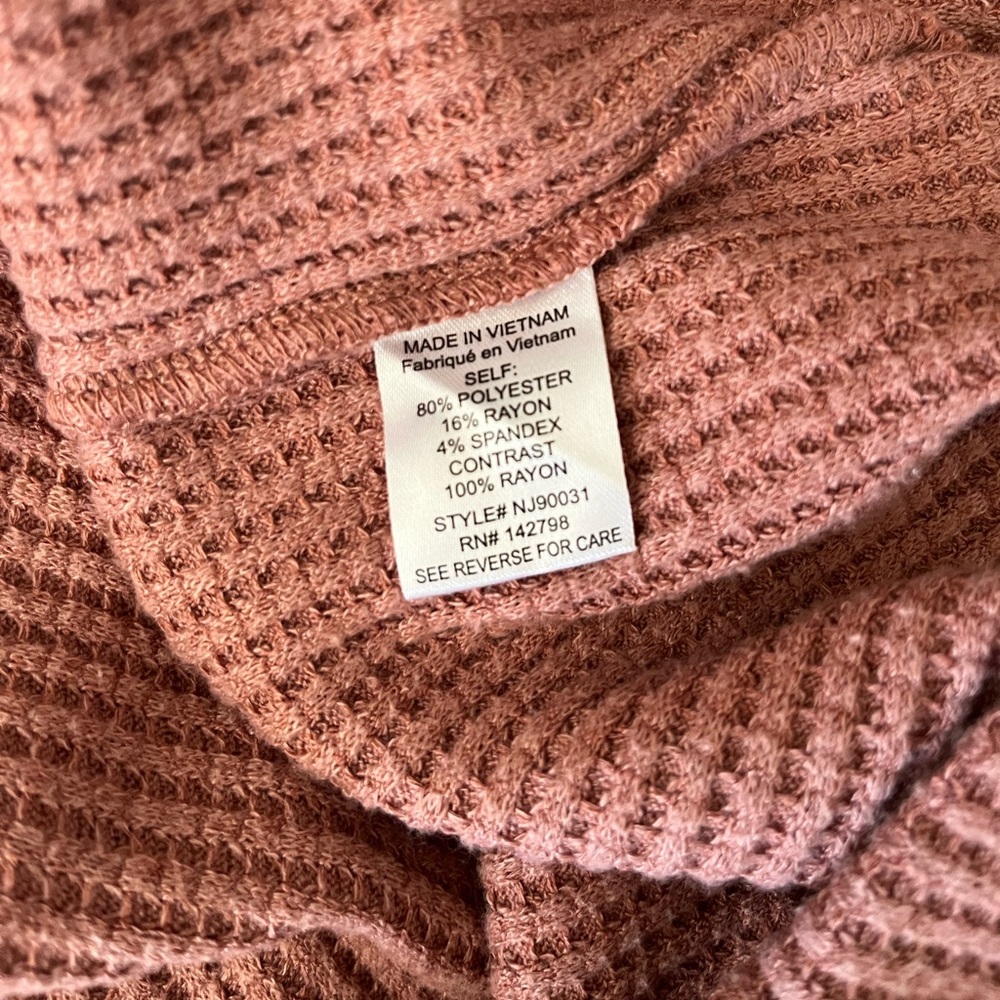 New In | Waffle Knit Hooded Button Down Top - Picture 6 of 8